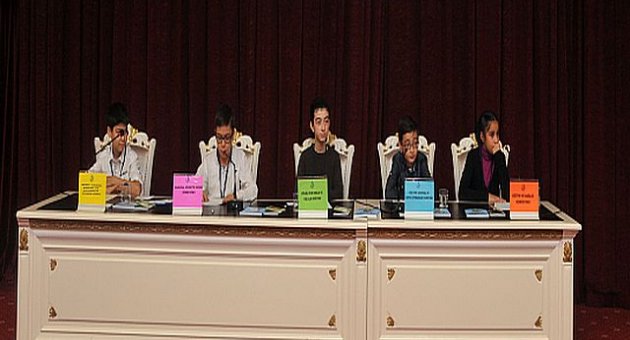Dünya Çocuk Hakları Gününde Çocuklar Taleplerini Dile Getirdi