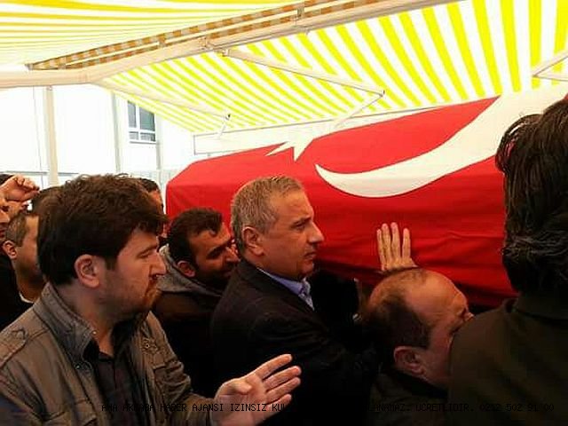 Emrullah Ak Ağabeyi Asım Ak'ı Kaybetmenin Acısını Yaşadı